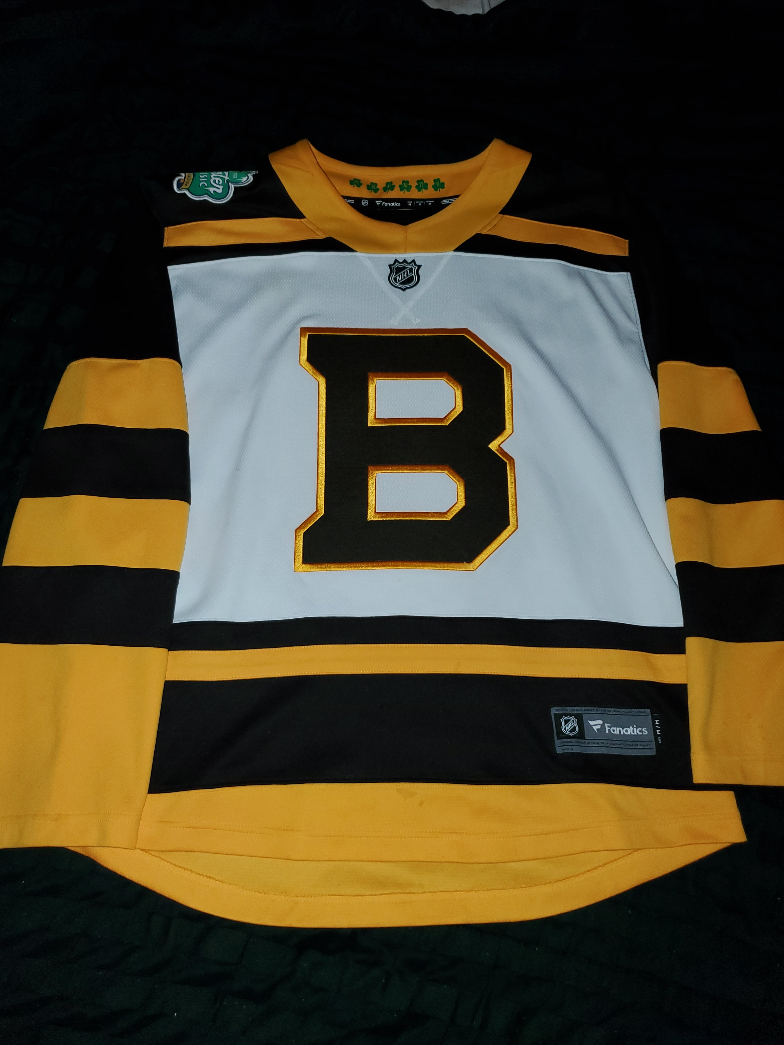 Boston Bruins Fanatics 2019 Winter Classic Jersey (Size Medium)