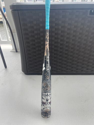 Used DeMarini (-3) 30 oz 33" Voodoo Bat