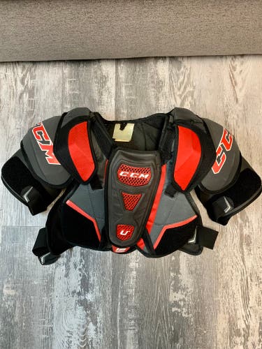 Senior Medium CCM  U +12 Shoulder Pads