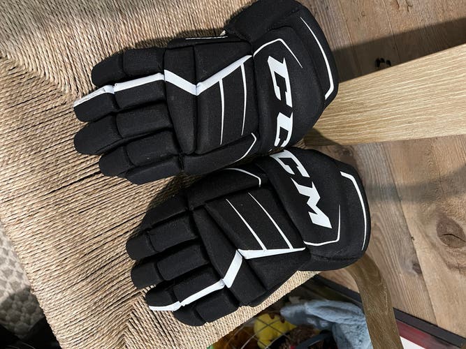 CCM 14" JetSpeed FT350 Gloves