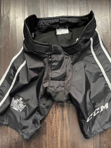 New LA Kings CCM PP90 Shell Size Small