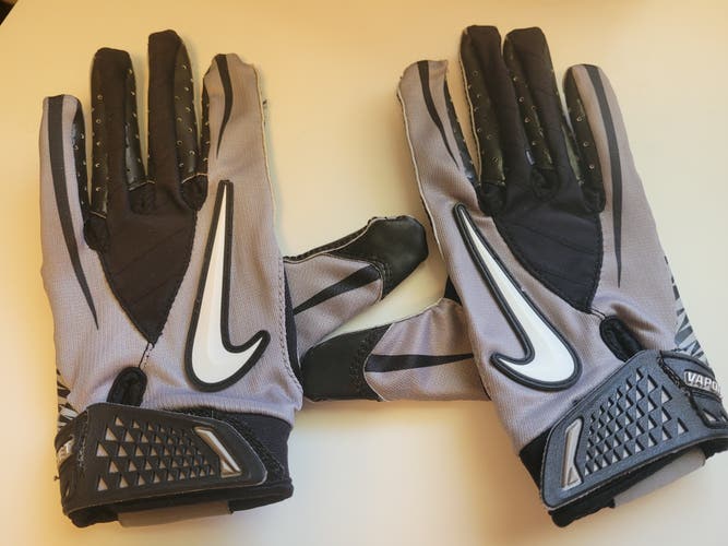 Nike Vapor Jet Football Receiver Gloves Black/Grey Used Adult Small S Lucky