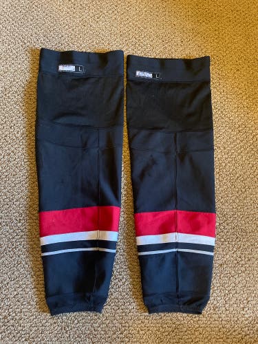 Adult Reebok RBK Senior Black Red and Silver Men’s Hockey Socks size Large L