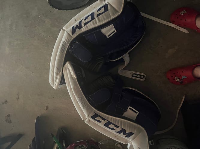 29" CCM Premier P2.9 Goalie Leg Pads