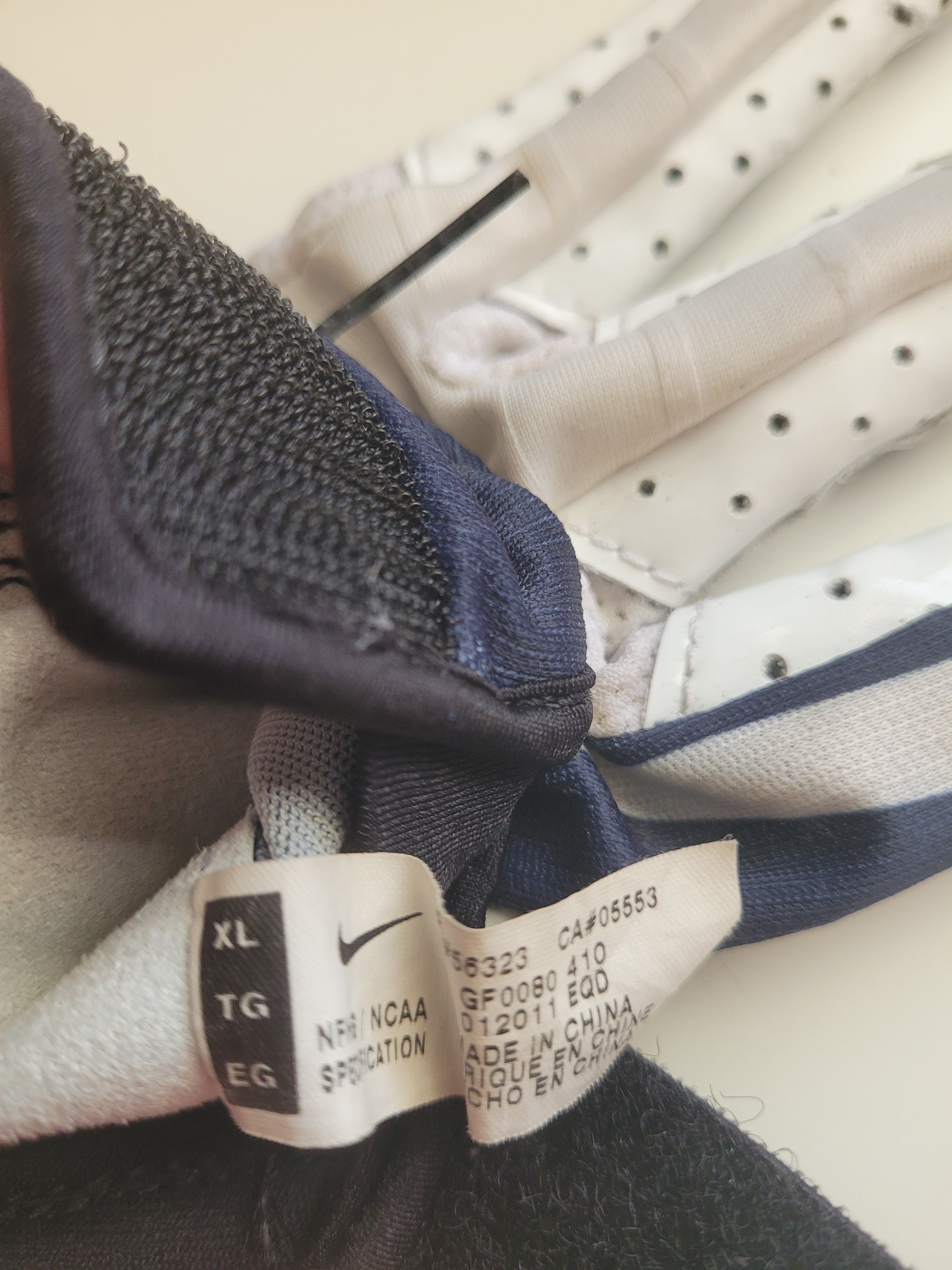 nike rn 56323 ca 05553 gloves