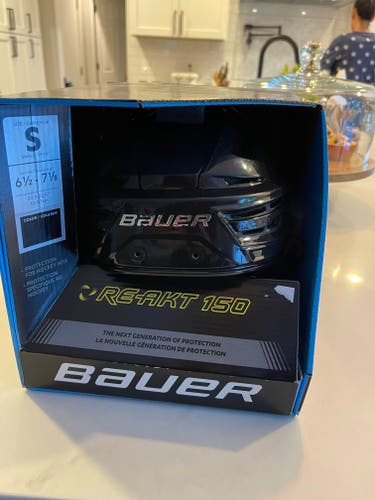 Almost new Small Bauer Re-Akt Helmet