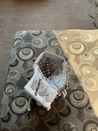 Bauer Supreme Ultrasonic Goalie Glove