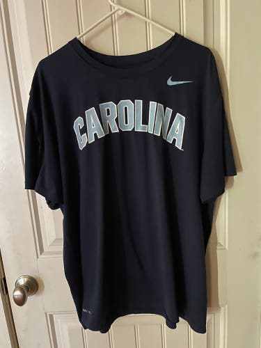 Nike University of North Carolina (UNC) T-shirt Size XXL