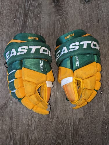 Easton Pro 4 Roll Gloves 14" Pro Stock