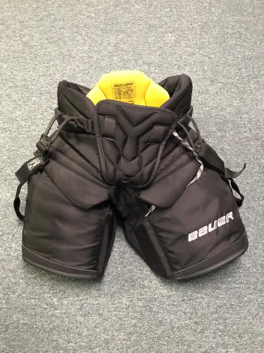 Bauer TotalOne NXG Hockey Goalie Pants Senior Size Medium **US SHIPPING ONLY**