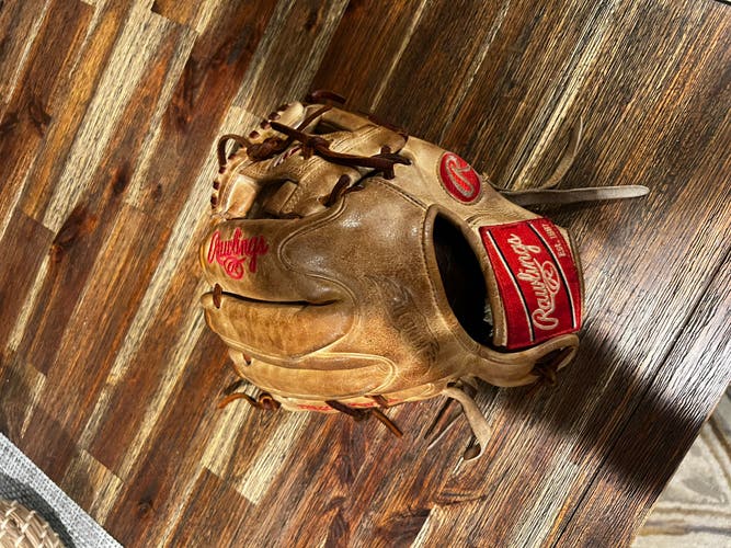 Used Infield 11.75" Pro Preferred Baseball Glove