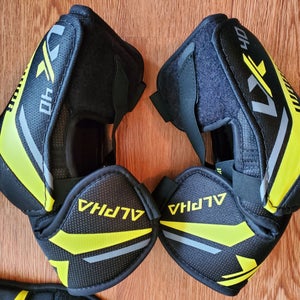 Used Large Warrior Alpha LX 40 Elbow Pads