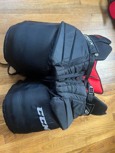 CCM E 1.9 extreme flex goalie pants
