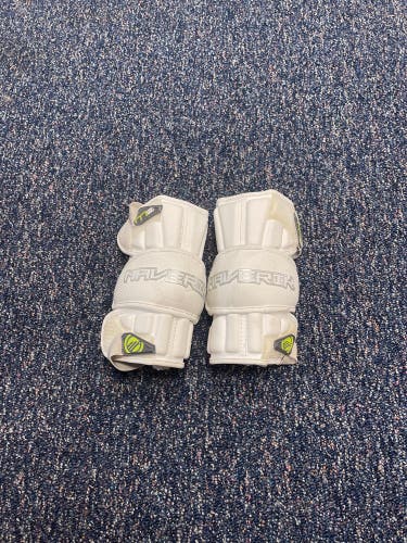 Used Medium Maverik M4 Arm Pads