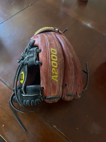 Infield 11.5" A2000 Baseball Glove