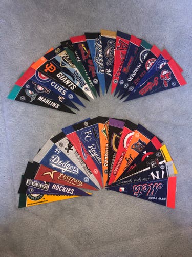 MLB 4"x9" Pennants all 30 teams