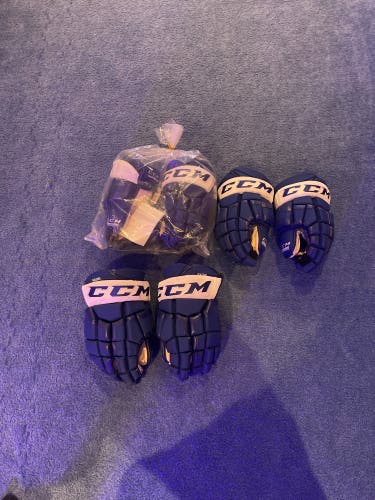 Ccm Gloves.. Read The Description