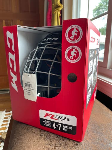 CCM FL3Ds youth hockey helmet 4-7yr olds