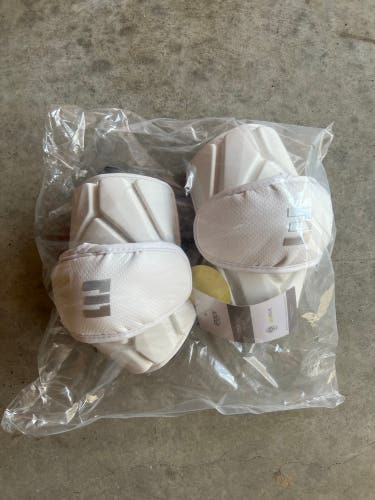 New Medium Epoch Integra Elite Arm Pads