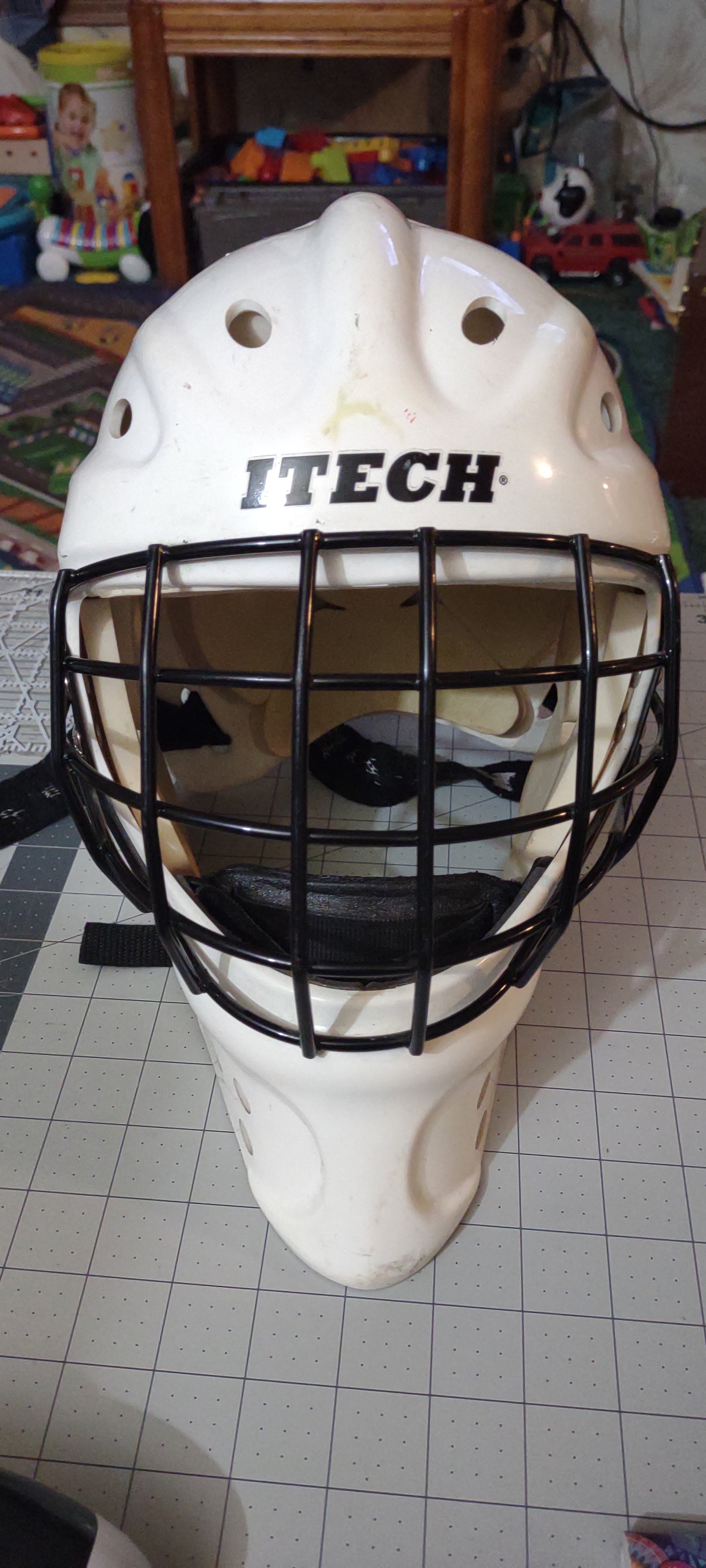 New Itech Pro Envy 7 Ice hockey Goalie Mask Small Fit 1 helmet straight bar cage 