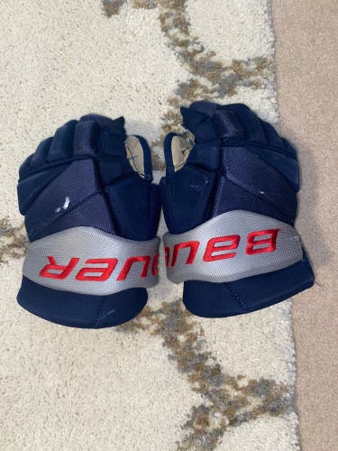Used Bauer 15" Gloves