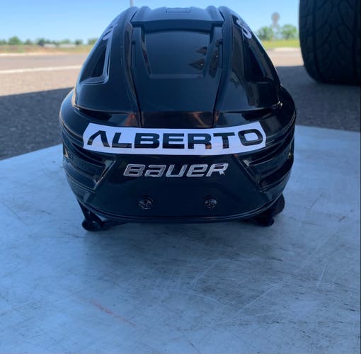 Used Medium Bauer Re-Akt 150 Helmet