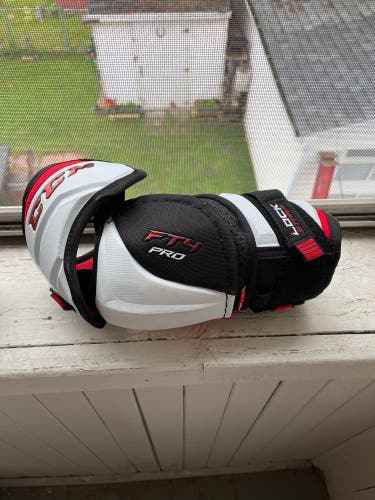 Large CCM FT4 Pro Elbow Pads