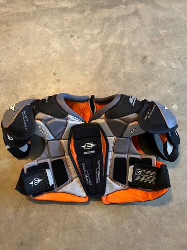 Easton ST16 Shoulder Pads NHL Large used