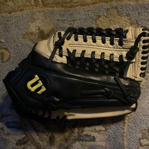 Right Hand Throw 12" A1000 Baseball Glove