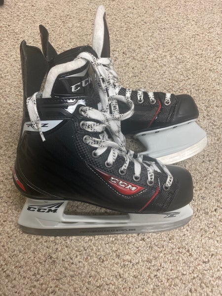 Senior Used CCM RBZ 50 Hockey Skates Size 7