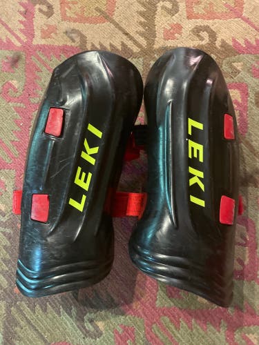 Leki ski racing shin guard small adult/large child