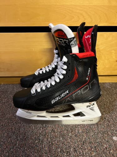 Bauer Vapor 3X Pro Hockey Skates - Size 7 - Fit 3 - Brand New