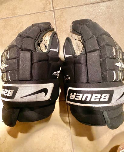 Nike/Bauer Nexus Hockey Gloves