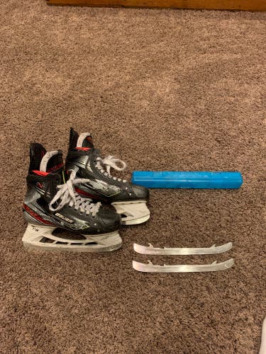 BAUER VAPOR 2X CUSTOM PRO STOCK ICE HOCKEY SKATES 8 D KREJCI Bruins NHL