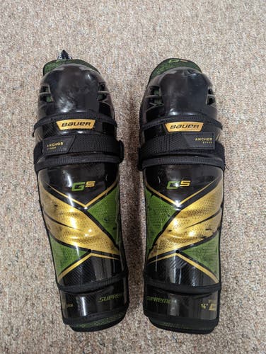 Like New Bauer Supreme GS Shin Pads size 14