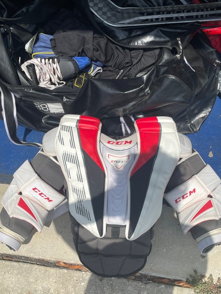 Used like new Medium CCM Eflex 5.9 Goalie Chest Protector