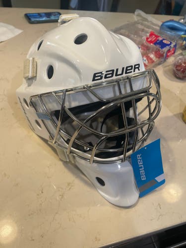 New Bauer  940 Goalie Mask Certified Cats Eye