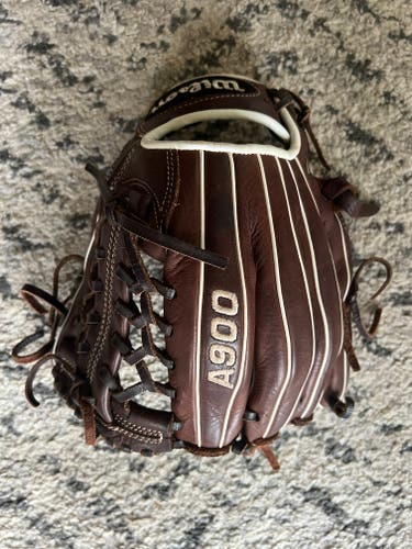 Wilson Infield A900 Baseball Glove 11.75" RHT
