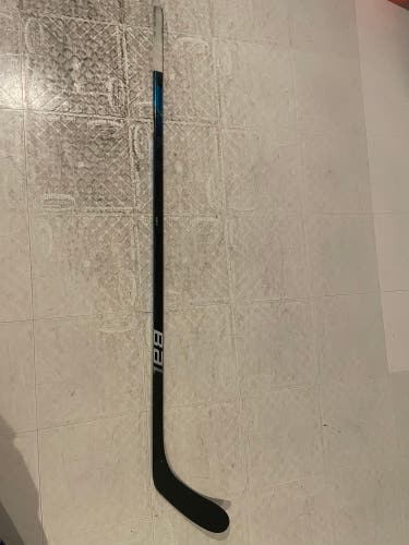 Senior Left Hand P28  Nexus Geo Hockey Stick