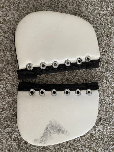 Used goalie pad accessory