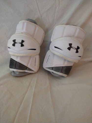 Used Large Under Armour Command Pro Arm Pads
