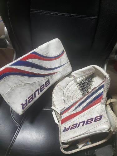 Full Right Bauer RX8 White/Blue/Red Glove Blocker Set