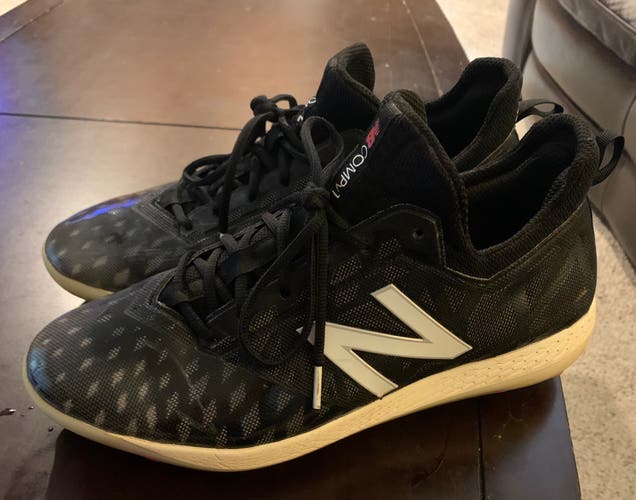 Black Men's Molded Cleats New Balance Compv1