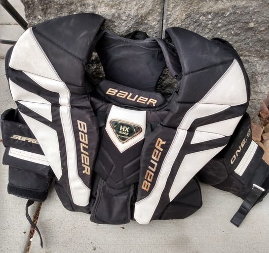 Intermediate Large Bauer One.9  Goalie Chest Protector - Used