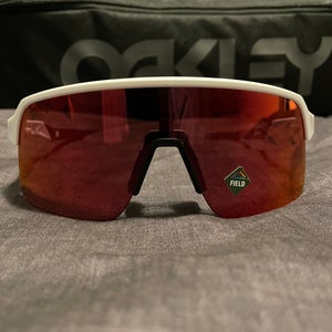 Oakley Sutro prizm field