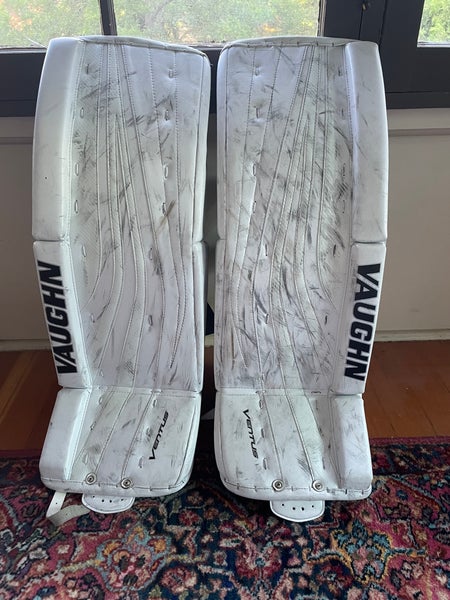 32" Vaughn Ventus SLR Pro Goalie Leg Pads