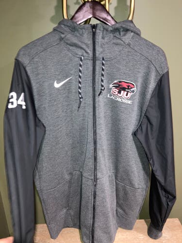 SJU Hat And Sweatshirt Bundle
