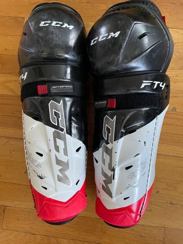 CCM JETSPEED FT4 HOCKEY SHIN GUARDS - SENIOR