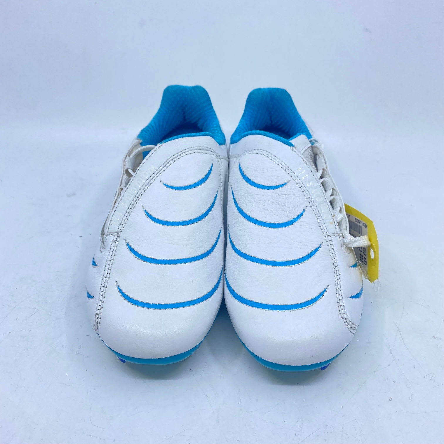 Blue Women's Used Size 5.0 (Women's 6.0) Molded Cleats Puma PWR-C2 Cleats