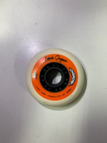 NEW Labeda Gripper Soft White In-line wheels